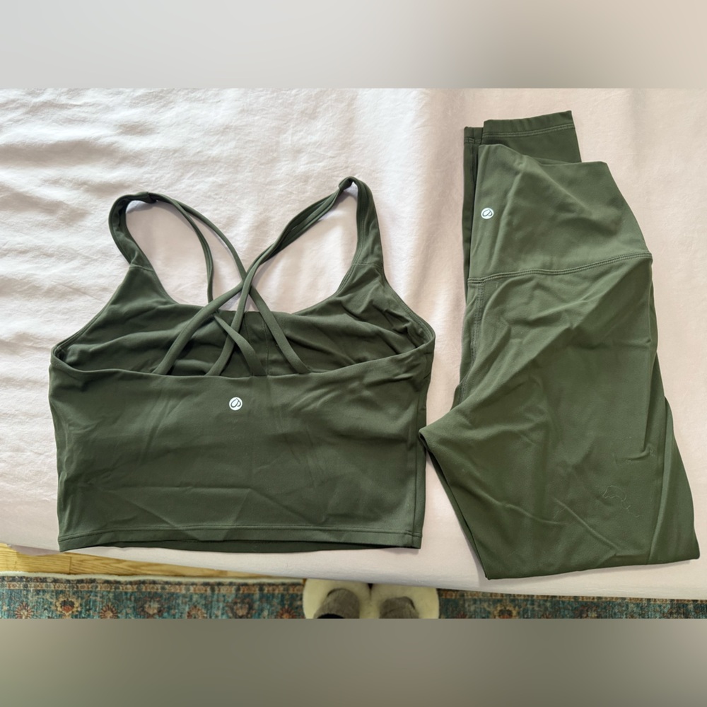 CRZ Yoga Women's Light Army Green Activewear Set